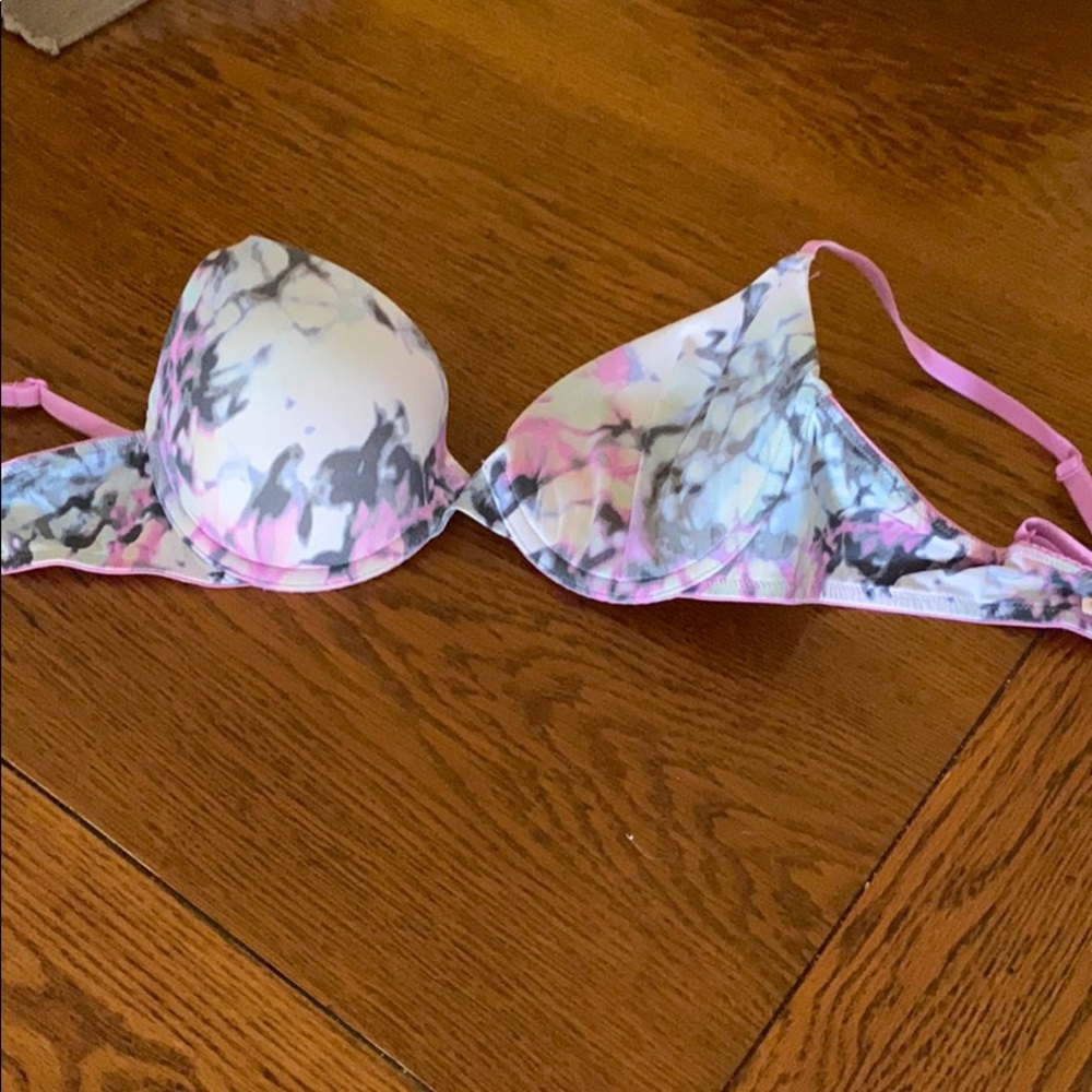 Pink, 36B, push up bra